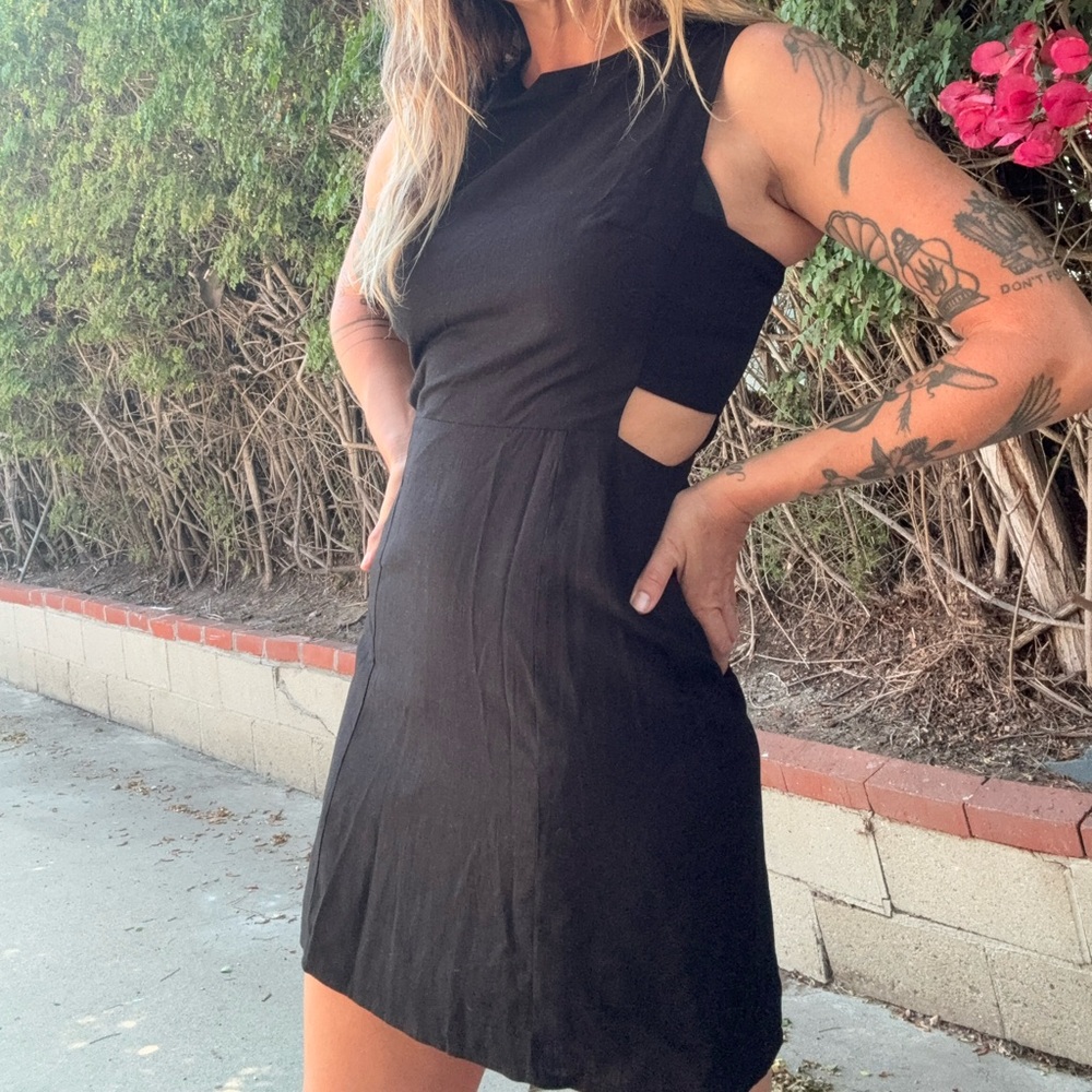 Elodie Elegant Black Dress
